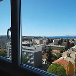 Comfortable With Great And Sea View Apartman Split