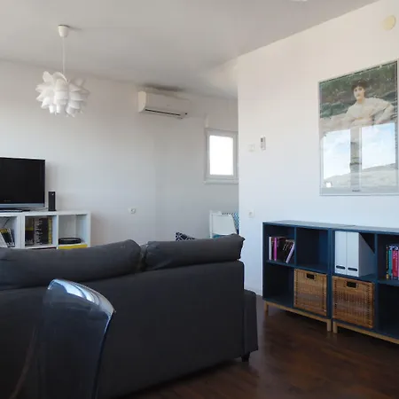 Comfortable With Great And Sea View