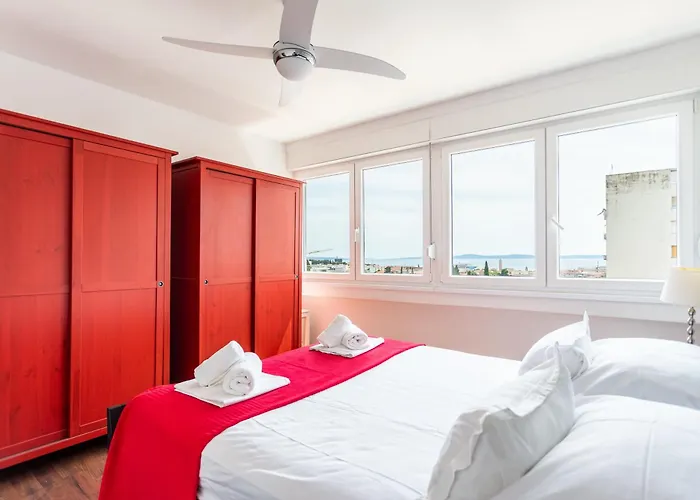 Comfortable With Great And Sea View