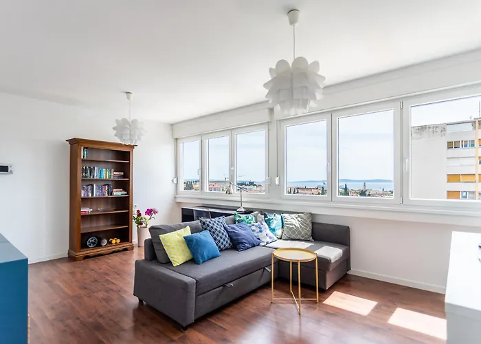 Comfortable With Great And Sea View *