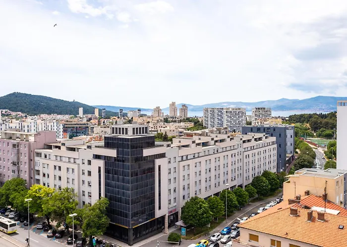 Comfortable With Great And Sea View Split